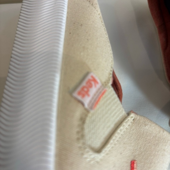 KEDS Sz 8 Slip On Slides Canvas Shoes Embroidered Pineapple Coconut Rubber Sole - Picture 8 of 10